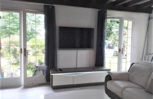 Seyresse House | MAISON de VACANCES