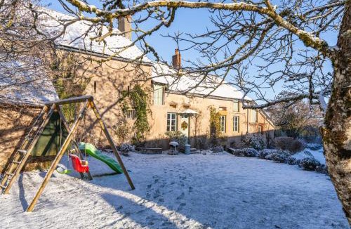 Menessaire House | Maison de vacances Les Mésanges, à Ménessaire
