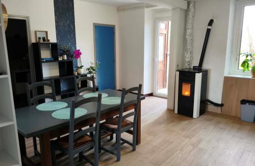 Le Mayet-de-Montagne House | Maison de village