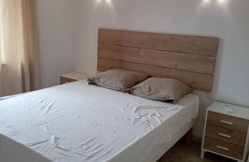 Le Chateau House | Maison de village climatisée, terrasse, 6-8 pers, Canet-en-Roussillon - FR-1-696-94