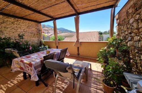 Laroque-des-Alberes House | Maison de village Casa del Puig