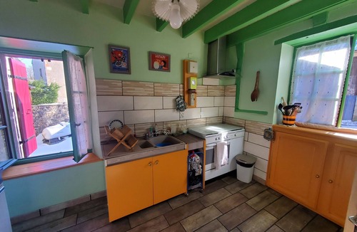 Saint-Nectaire Ski Chalet | Maison de village en pierres