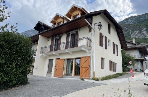 Veyrier-du-Lac House | Maison de village vue lac