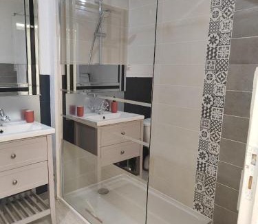 Maligny Apartment | Maison de village à maligny 89