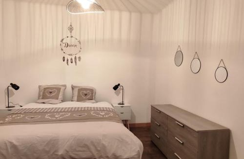 Maligny Apartment | Maison de village à maligny 89