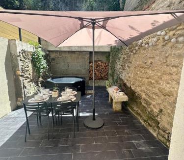 Barbentane House | Maison de village avec spa