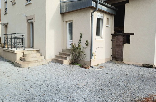 Grand Besancon House | Maison de Village Avec Jardin