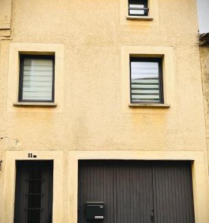 Loupian House | Maison de village avec jardin à 3 km des plages.