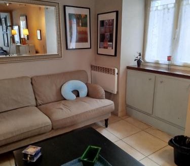 Quillan House | Maison de Village,calme ,au centre ville