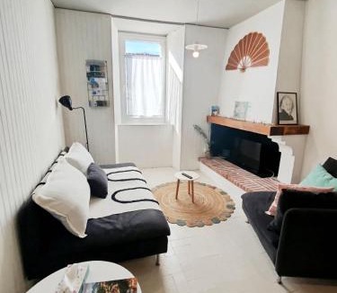 Montgaillard Apartment | Maison de village centre Ariège proche Foix