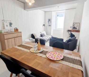 Montgaillard Apartment | Maison de village centre Ariège proche Foix