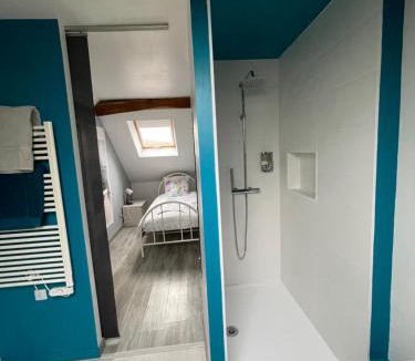 Coudun Apartment | Maison de village chez Josy