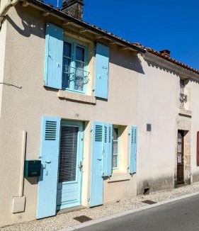 Foussais-Payre Apartment | Maison de village classé petite cité de caractère