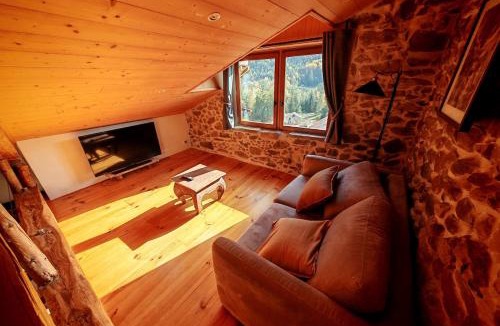 Beauvezer House | Maison de village de caractère, 10 pers