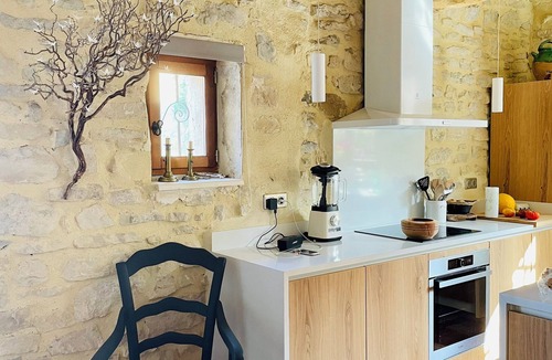 Aureille House | Maison de Village en Pierres Dans les Alpilles