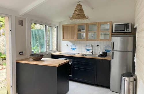 Batz-sur-Mer House | Maison de Village Entre mer et Marais Salants