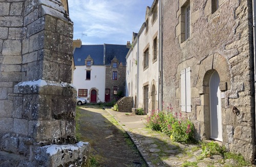 Batz-sur-Mer House | Maison de Village Entre mer et Marais Salants
