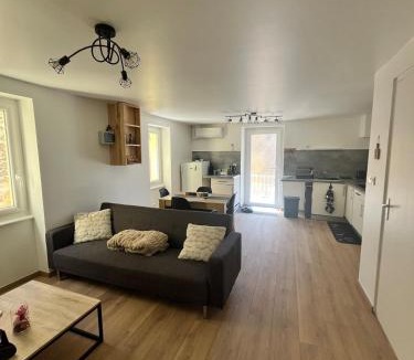Collanges House | Maison de village