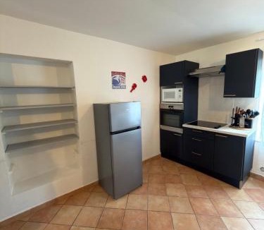 Mecquignies House | Maison de village