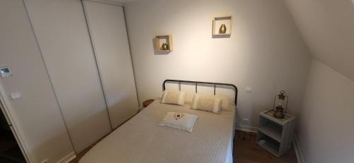 Pleaux House | Maison de village