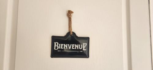 Pleaux House | Maison de village