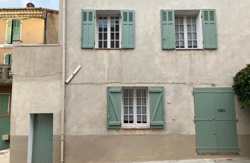 Ponteves House | Maison de village