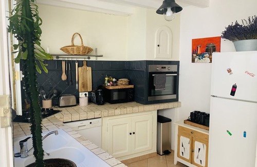 Vallabregues House | Maison de Village Provençal