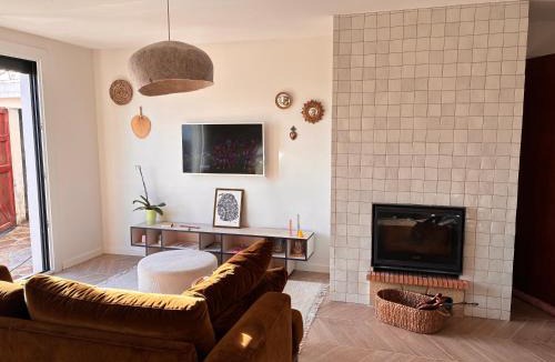 Montreal House | Maison de village, jardin, vue Pyrénées - 8 pers