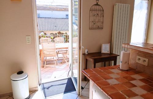 Piolenc House | Maison de village jardin terrasse wifi parking