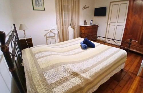 Piolenc House | Maison de village jardin terrasse wifi parking