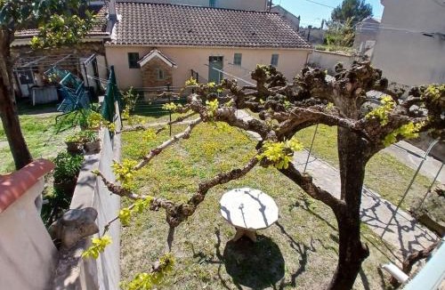 Piolenc House | Maison de village jardin terrasse wifi parking