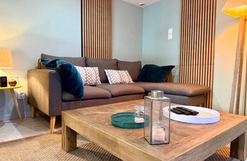 Marquixanes House | Maison de village Mer et Montagne