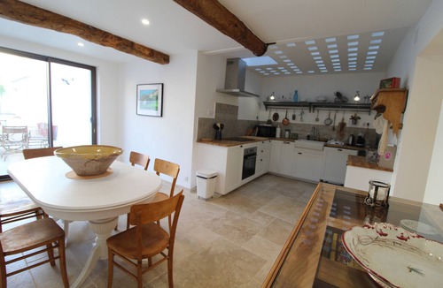 Fabrezan House | Maison de Village Rénovée