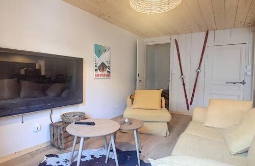 Matemale House | Maison de village spacieuse au calme