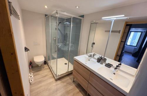 Villebois House | Maison de village triplex - Proche CNPE