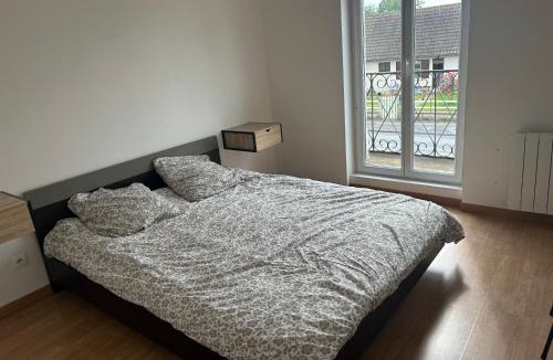 Dange-Saint-Romain Apartment | Maison de ville 2 chambres