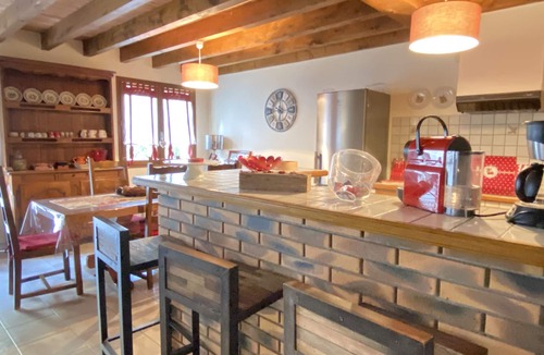 Cauterets Ski Chalet | Maison de ville 9P, 4 chambres. Balcon et parking.