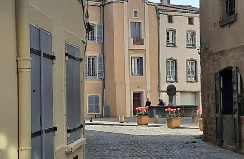 Vic-le-Comte House | Maison de ville