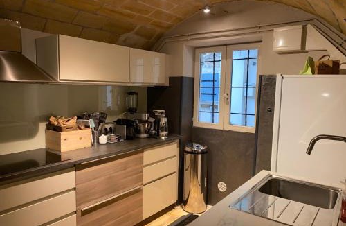 La Falaise Apartment | Maison de ville-idéale pour les déplacements pros-35min Paris-versailles-Giverny-