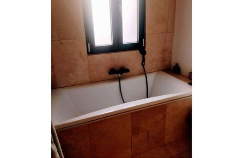 Courthezon House | Maison de Ville, Proche Vignoble