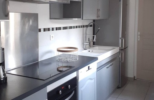 Roye House | Maison de Ville Proche du Centre