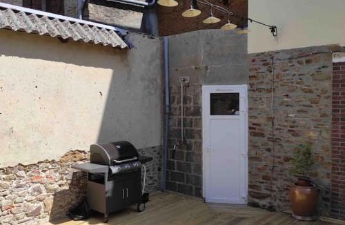 Periers House | Maison de ville rénovée au cœur du Cotentin.