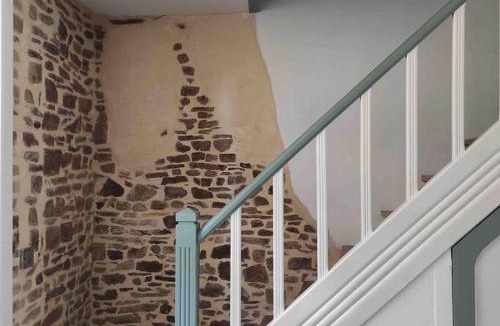 Periers House | Maison de ville rénovée au cœur du Cotentin.