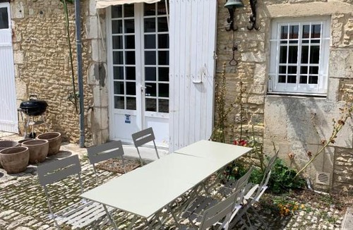 Cheray House | Maison de ville rénovée