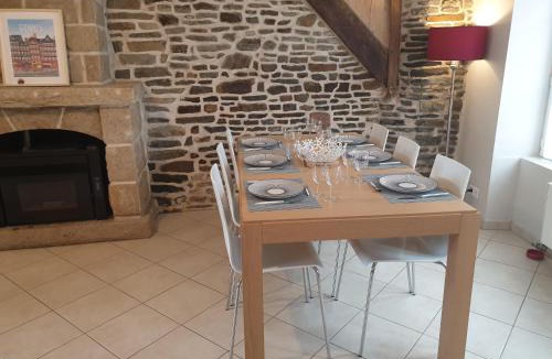 Pontorson House | Maison de ville située à 8 kms du Mont St Michel