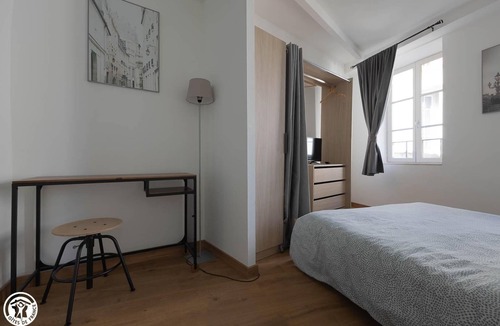 Vic-le-Comte House | Maison de Ville - VIC LE Comte