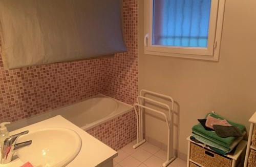 Serrieres-de-Briord House | Maison de Violette