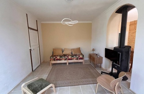 Villeblevin House | Maison des Artistes