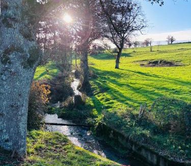 Droux Bed & Breakfast | Maison Des Glycines