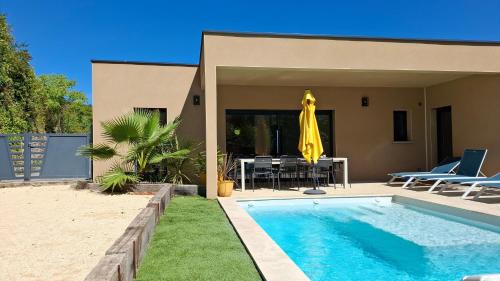 Ucel Villa | Maison des libellules de dugradus